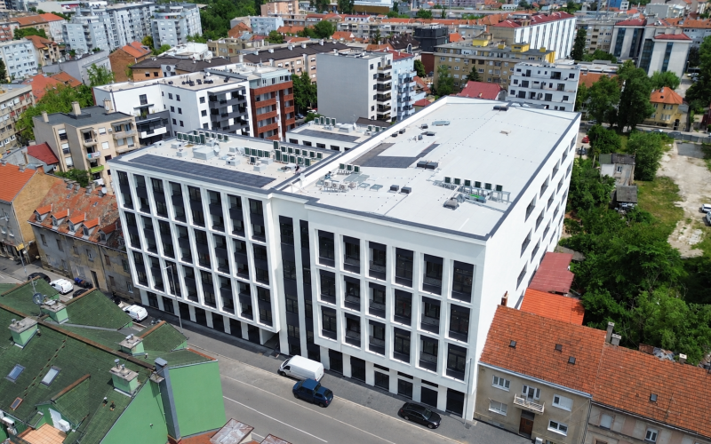 Residential and commercial building ‘‘Vesna’’
